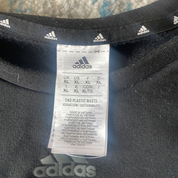 Like new Men’s Adidas crewneck sweatshirt. - Picture 2 of 2
